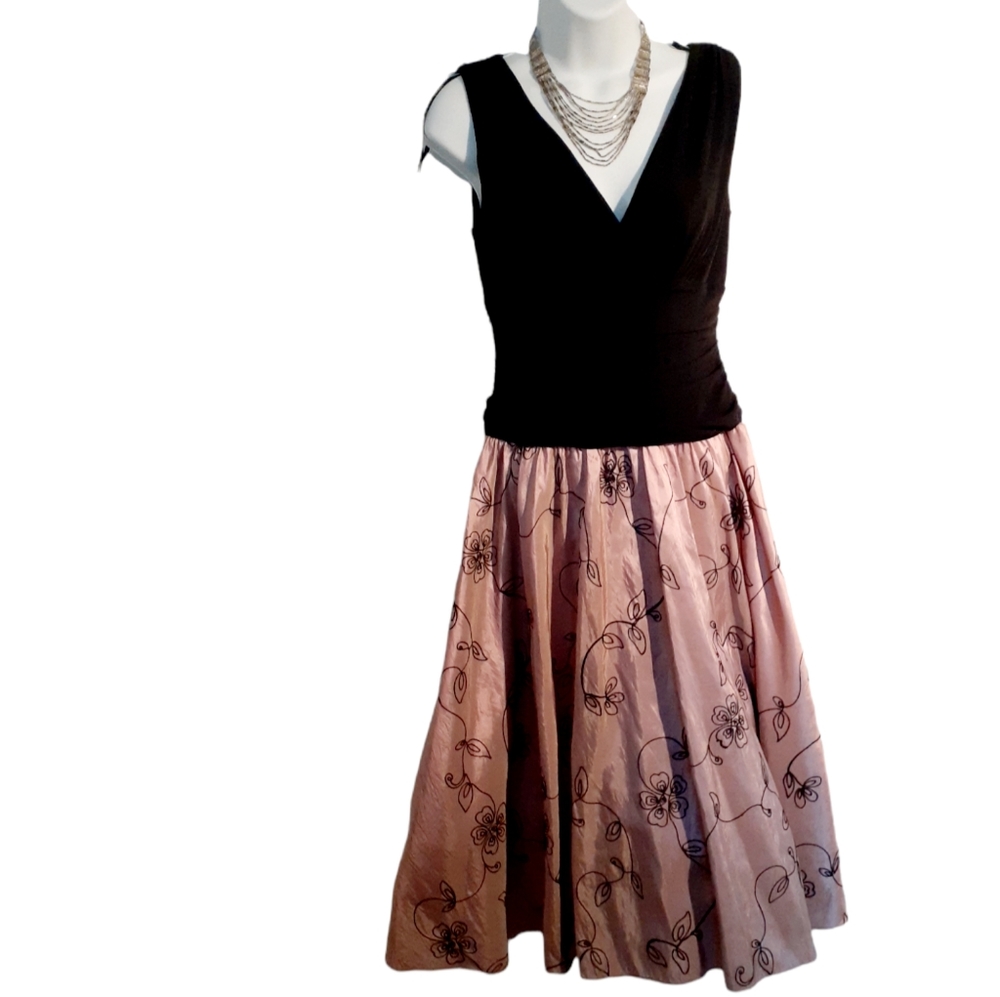 Laura sleeveless woman midi dress